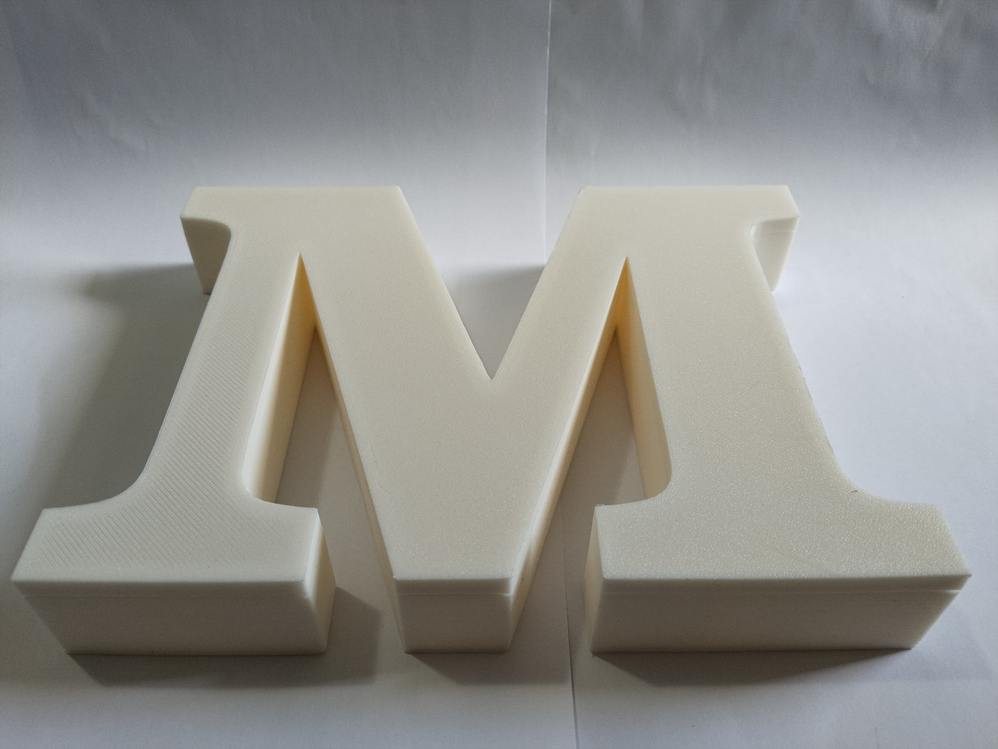 3D Baskı Dekoratif “M” Harfi